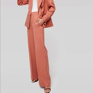 Gorgeous high waisted wide leg pants!